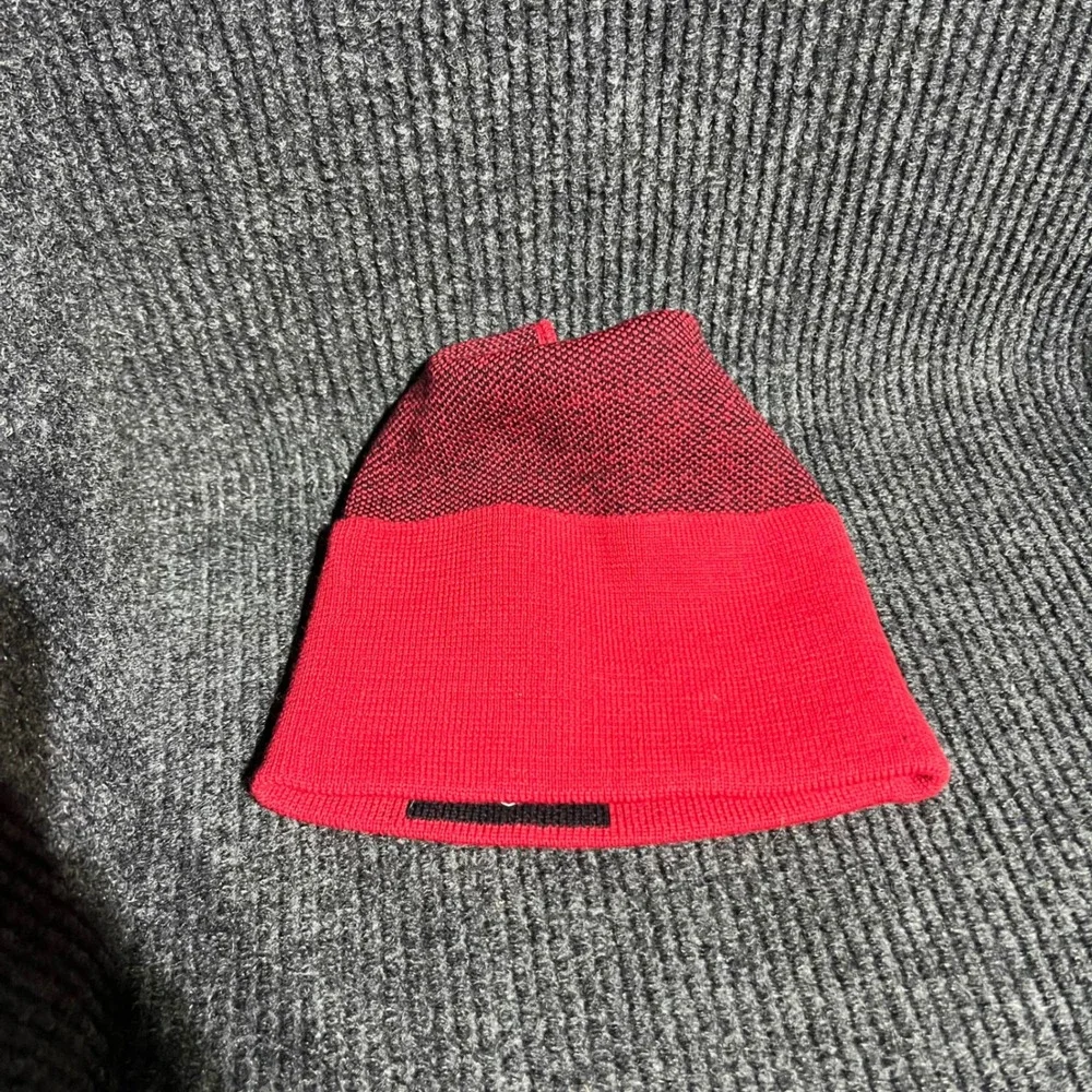 Vintage Polo Sport Beanie Mens OS Red Black Wool Crest Knit Hat 90s Ralph Lauren